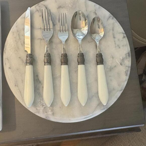 Argent Orfevres White Ornate Handle Stainless Silver Soup Spoon Individual Pcs - Picture 8 of 8